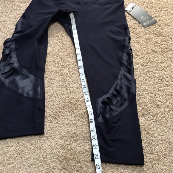 NWT! 90 DEGREES by reflex size S cut out leggings - Picture 7 of 10